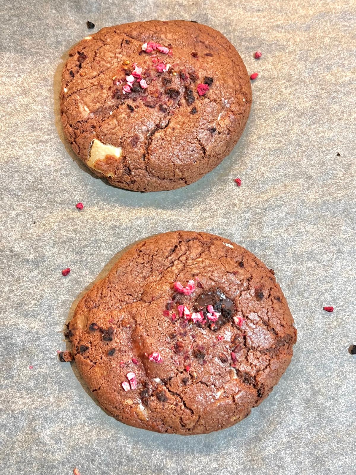 ❤️ Red Velvet Cookies – Box of 8