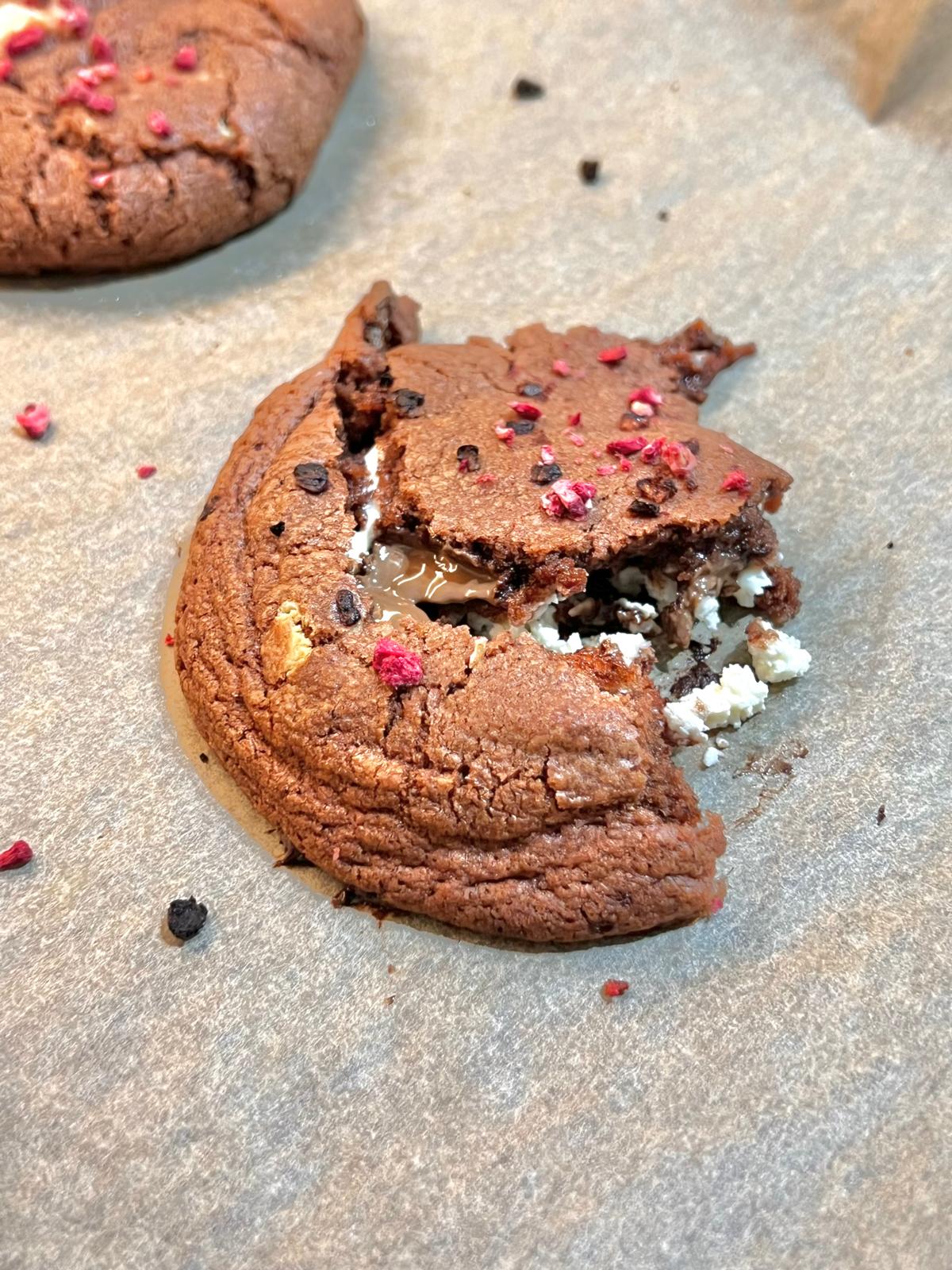 ❤️ Red Velvet Cookies – Box of 8