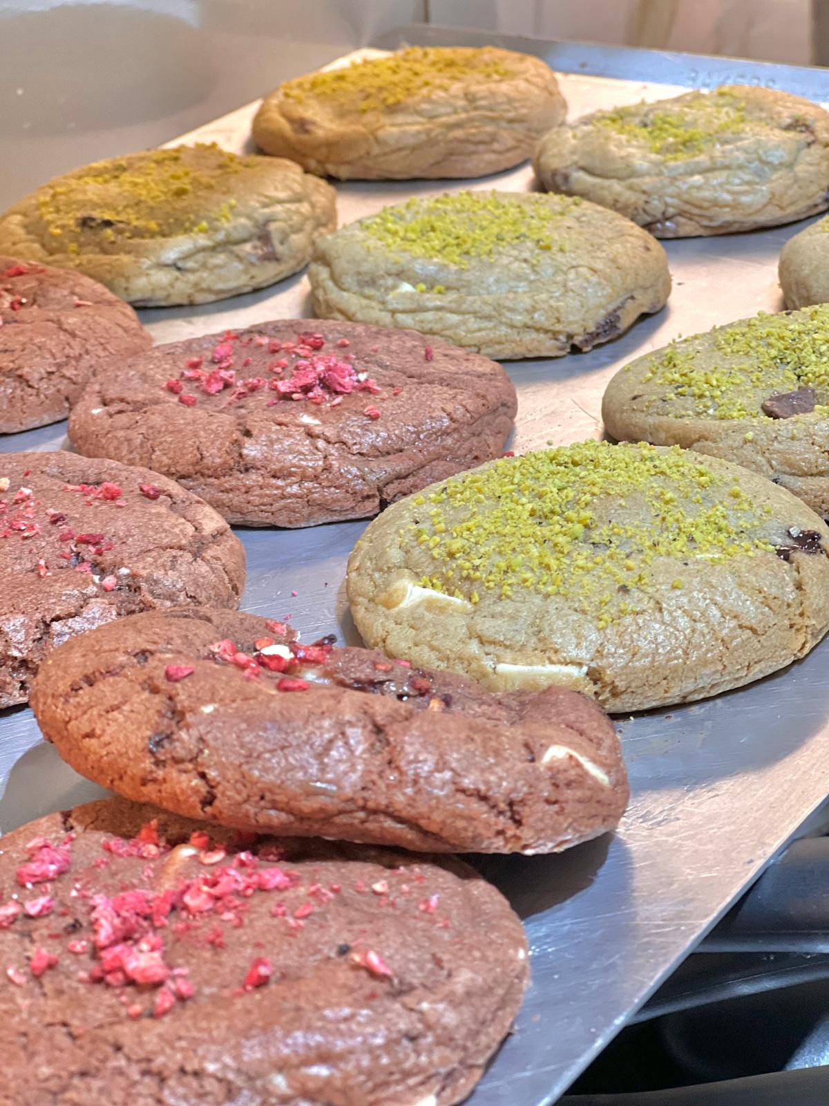 ❤️ Red Velvet Cookies – Box of 8