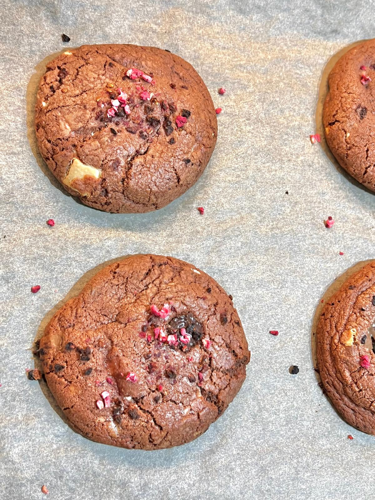 ❤️ Red Velvet Cookies – Box of 8